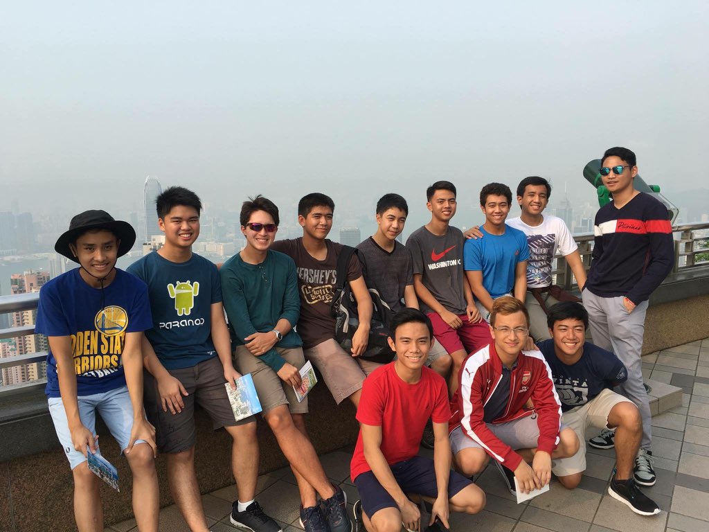 ePAULsiPAUL's tweet photo. Day 3: PKs on the Peak #Lega16 #ThePeakHK #BatchHK2016 https://t.co/0JvU2rtfu4