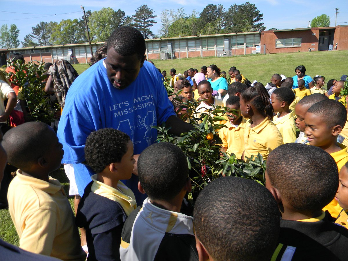 FC_SO's tweet photo. #wepowerlife #fcso #communityhealth #childhoodobeesityrreduction #6thannualFATtoFitSummerOlympicGames2016 #fayettems https://t.co/R5eVRoczwd