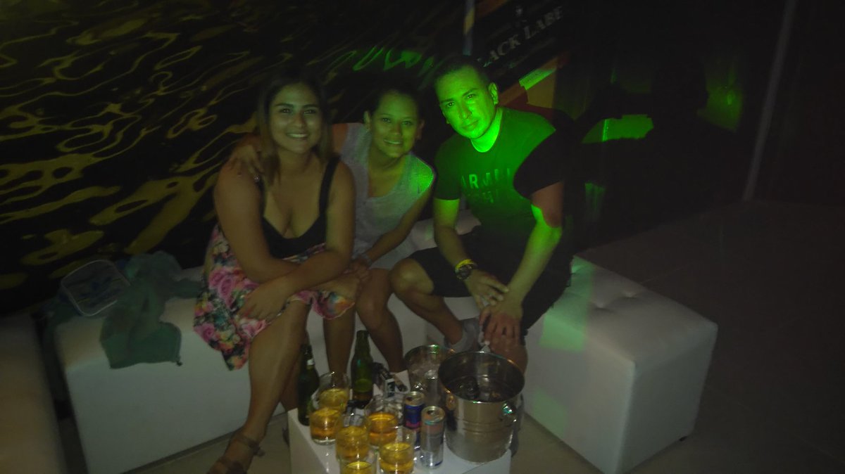 steffmoderatto's tweet image. Un recuerdo de mi farra por Mancora Peee!! #Rustika #Perú