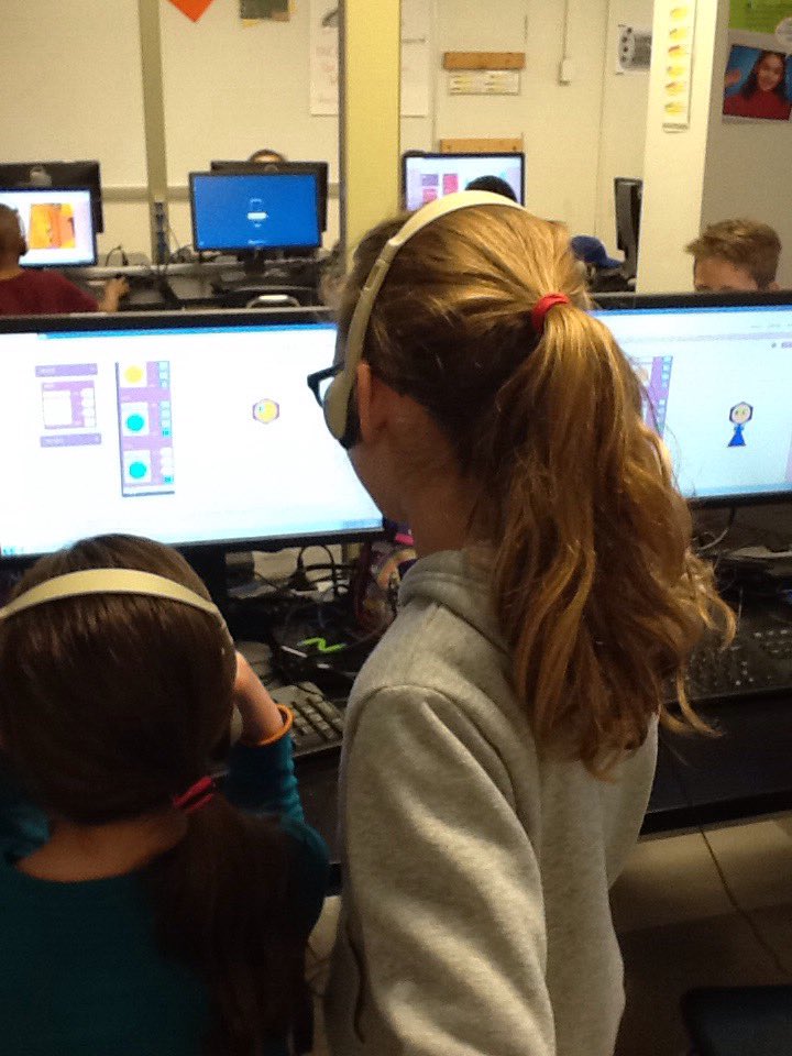 MrsMagyar's tweet image. #madewithcode #computerscienceforall #justcode #STEAM