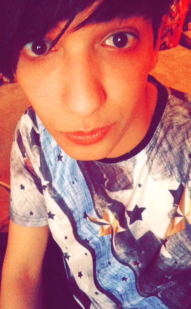 اكثر واحد يزين ريتويت لتغريداتي بقابله الليله 😴🔕💙
#الانحراف_يفرض_نفسه #مبادل_الرياض #بوث_بتوم #اعرض_شفتك