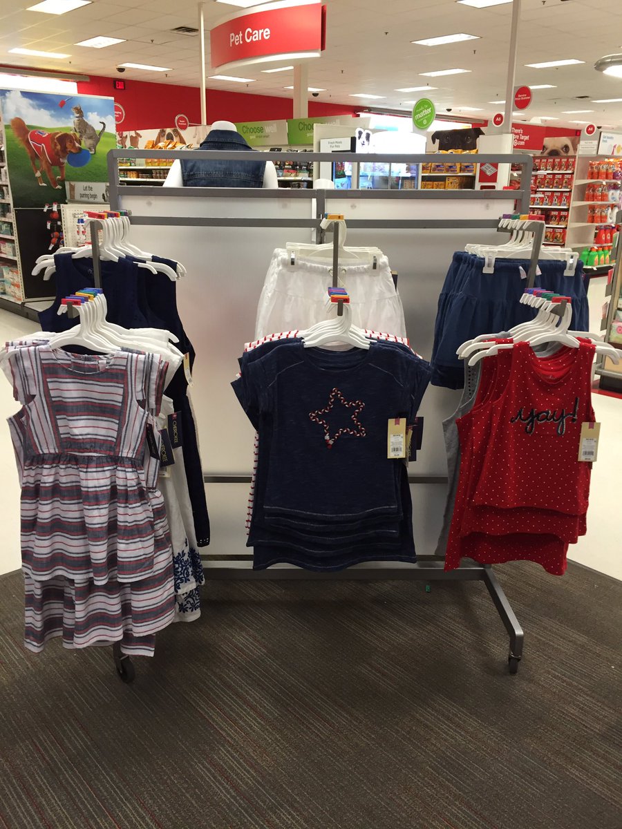 Loving this red white and blue collection! #VML <a href="/1artimusprime/">Arthur Patten</a> @humantapestry