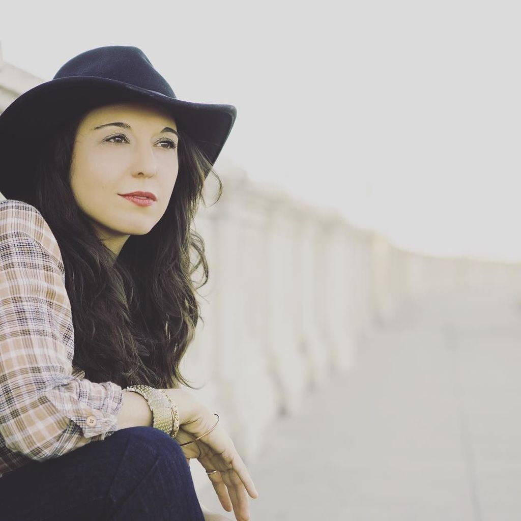 JennaTilveran's tweet photo. jennialpert | https://t.co/qNj6WO6rn5 | 📷 by @theph0t0ninja #JenniAlpert #singersongwriter #soul #americana #folk… https://t.co/sBDB2WtKzR