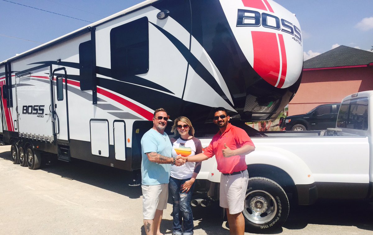D79Martinez's tweet photo. #FUNTOWN
#BOSS4092
#RVDAVE
#325-315-8380
#GORVING https://t.co/0BvGbTEZuH