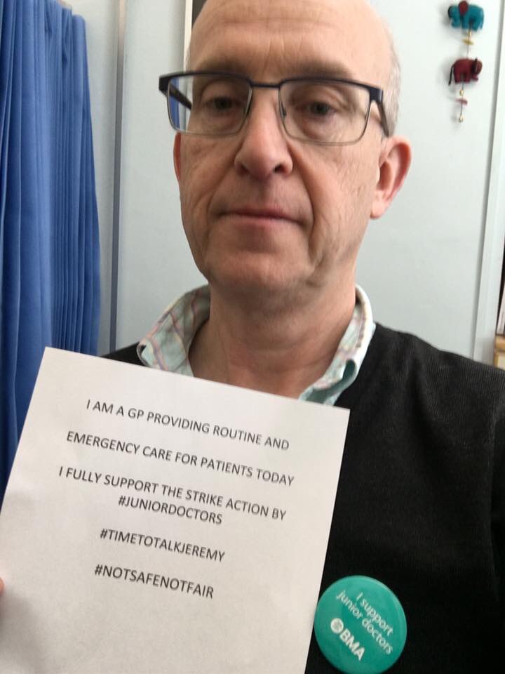 cgps_gp's tweet image. GPs right behind Junior Drs #oneprofession #JuniorDoctorsStrike @drdjsmc @Bagpus