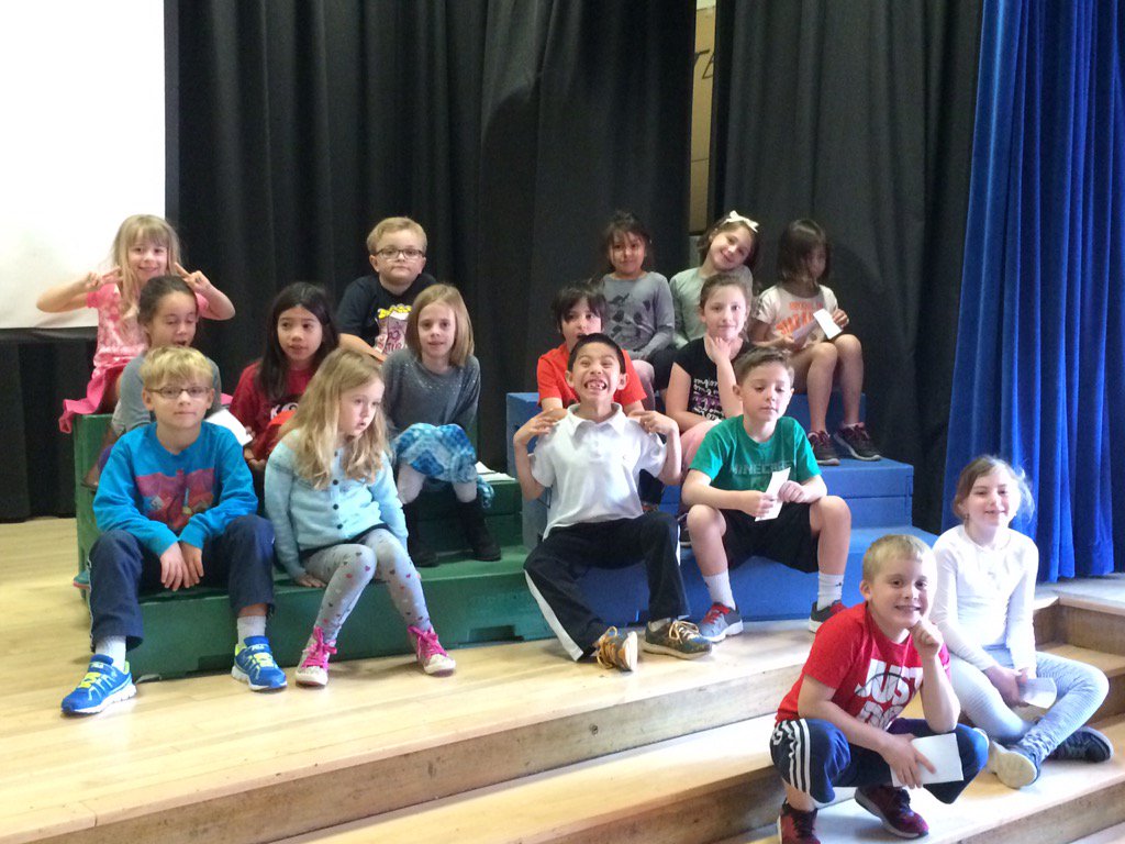 WOSnews's tweet image. #mrsnorrisWOS, #mrguntherWOS and #mshillWOS&apos; classes teach others about the #woswordofthemonth: flexibility!