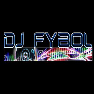 CocolinaJose's tweet photo. Este sábado 30 de abril... 
#videosvermusytardeo #hermanosBlanco #DjFybol
Menuda hemos preparado en @mercaodeteruel https://t.co/TAG3rU09It