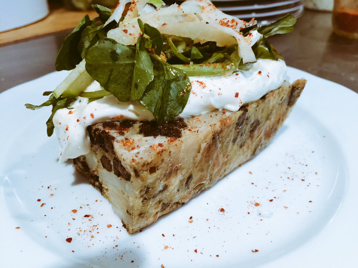 MunizMe's tweet photo. It's on #lunch service with #tortilla as #tapas of the day !! #Open4Lunch @Restotapeo @AfonsoV_ https://t.co/605ABGAUoD