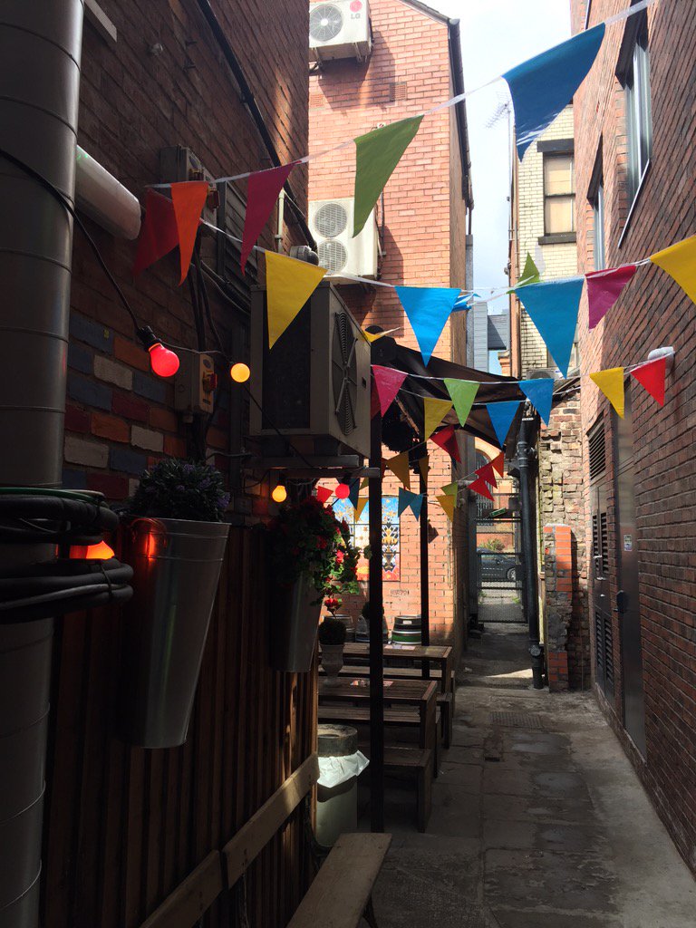 welovegrog's tweet photo. We have our lovely garden back off the builders! #newgarden #newmenu #newexhibition #newartwork #newnights https://t.co/Rg1c6iBDZo