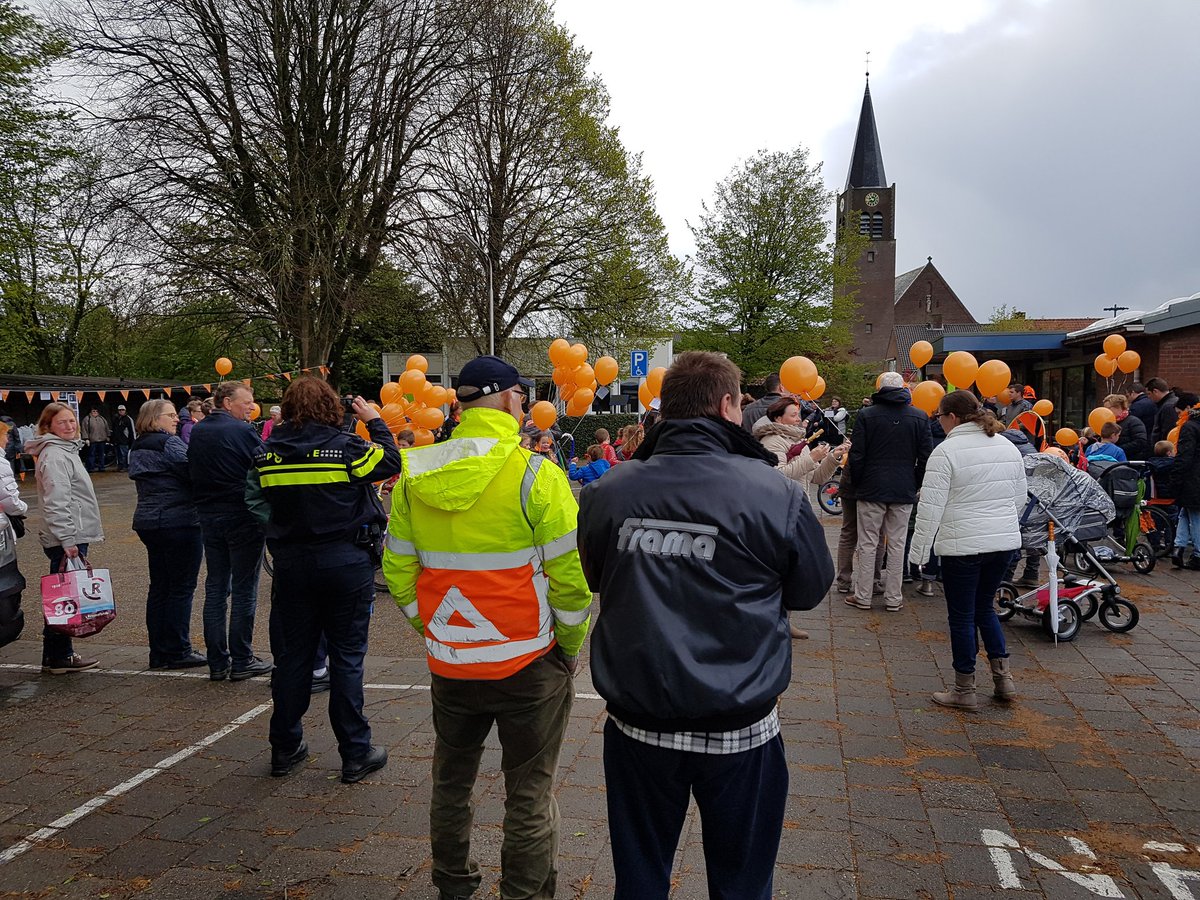 Traffic Controll tweet media