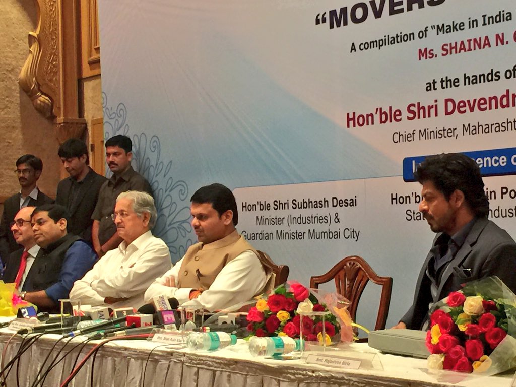 iamsrkclub's tweet image. SRK is here to launch Movers &amp;amp; Makers. A compilation of Make In India Week, 2016.