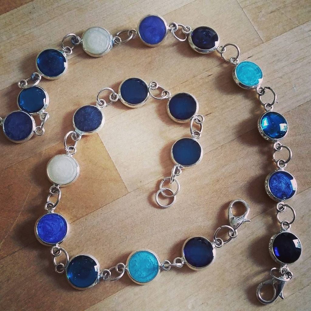 resin8uk's tweet photo. Beautiful #blue #resin bracelets. Might wear one tomorrow! #loveresin #chemset #epoxyresin… https://t.co/HALcH9kmXo https://t.co/movnGEZh3y