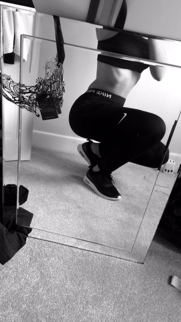 faaerie's tweet image. let's go 💪🏼