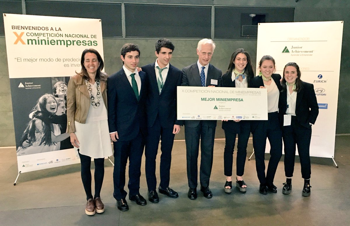 MadridEmprende's tweet photo. #SHELLBAG se hace con el Premio a la MINIEMPRESA del año. Enhorabuena. ¡Es tan solo el principio! #miniempresas https://t.co/0caO2BC6Z1