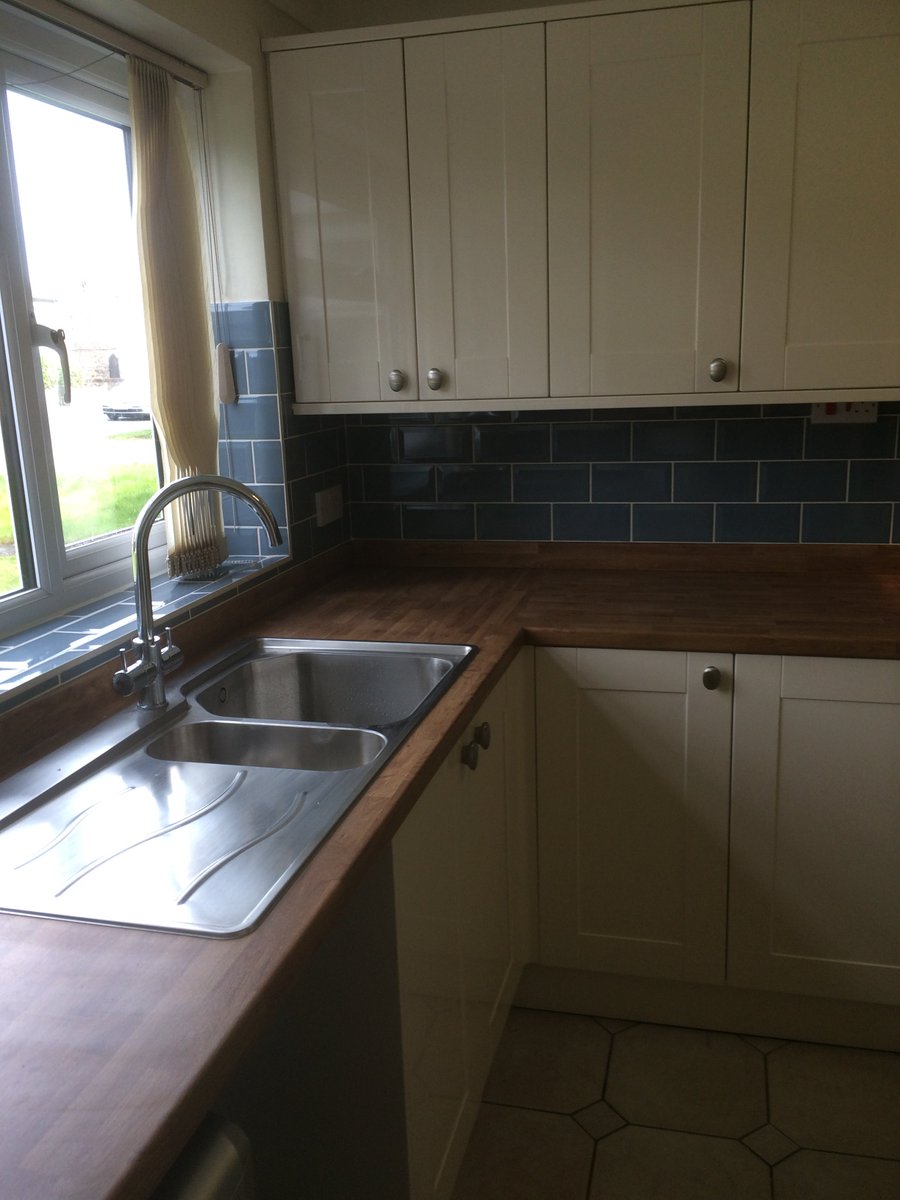 MawGreen's tweet photo. One of our recent Kitchen installs done by us at MawGreen! #impressive #kitcheninstall #Peterborough https://t.co/zNbCLz3EPw