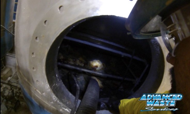 advancedwst's tweet photo. We eliminated cost on a 20,000 gallon tank cleaning by setting up our own scaffolding in the tank #EliminateWaste https://t.co/us6smQBijW