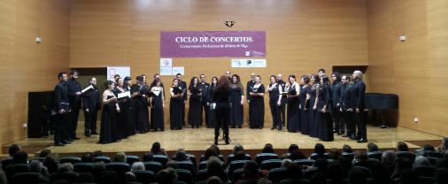 Cmusvigo's tweet photo. Gracias Andrea e Severino, Javier Marcos e músicos @MisturaVocal e @CaramuxoQuartet por este V CICLO. Foi un pracer! https://t.co/IoHWqVFdVD