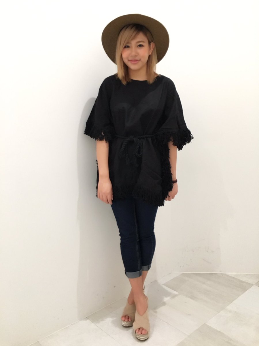 TOCOPACIFIC109's tweet photo. 「2wayフリンジトップス」

Price¥8.500＋Tax

https://t.co/4TWgMrQUXD

残り僅かです🙆

チェック👀→https://t.co/P213HYbdmS https://t.co/UXK0ou9I3t