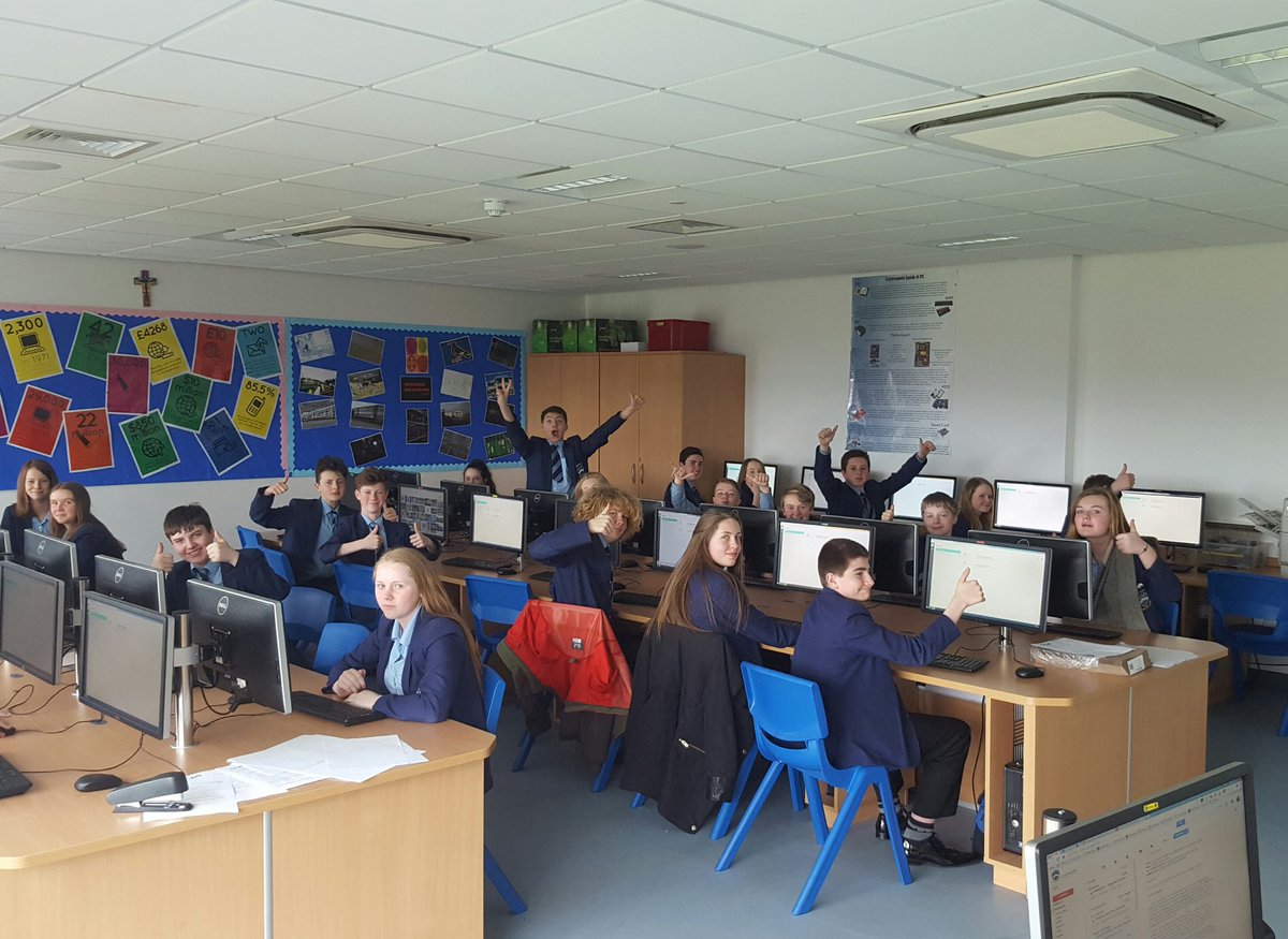 mrstrachan_IT's tweet image. Y9 pupils seem to be loving testing #smarthomework for @realsmart #success!