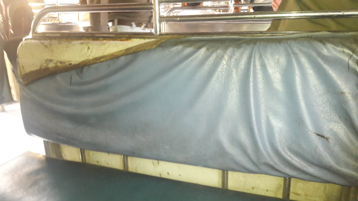 prashsharma08's tweet photo. Sir we find lot of issues in first class suburban first class coaches Mumbai..we pay so much.  please look https://t.co/p7JgxddfCc