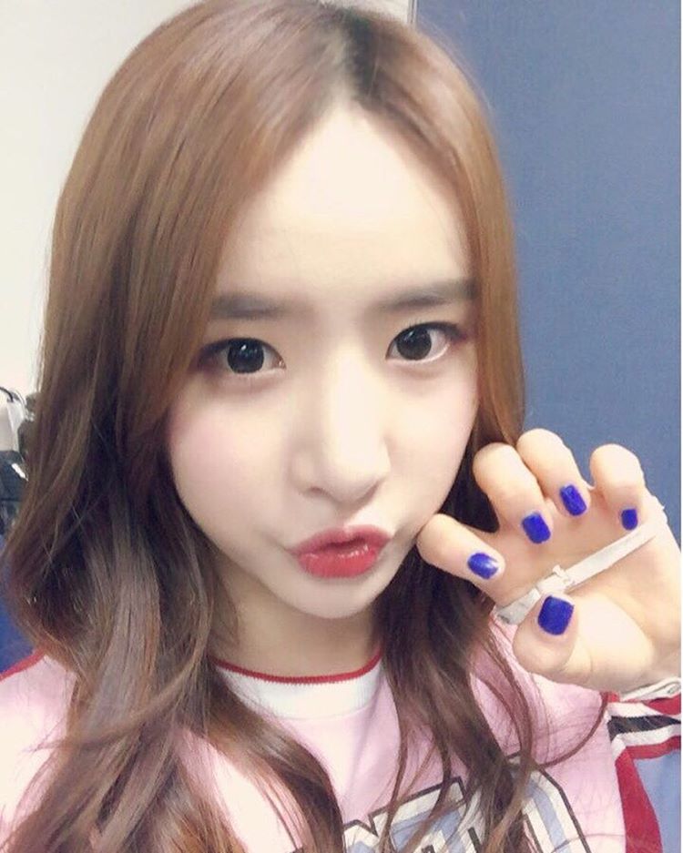 SeolA_94's tweet photo. 화창한 일요일☀️ 놀이동산에서 봐요!!🤗 https://t.co/DSpwX1rPPB