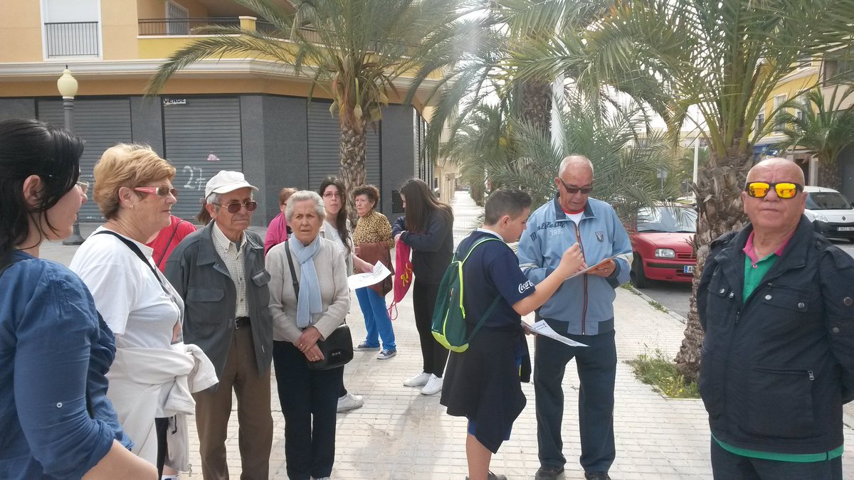 María de la Torre tweet media