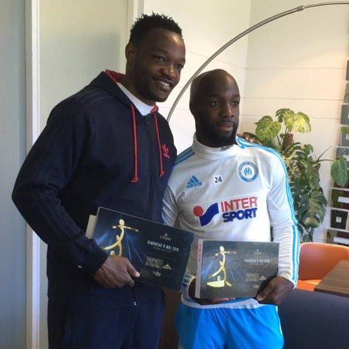 SteveMandanda's tweet photo. Fier d'être nommé dans la catégorie meilleur gardien @Ligue1 Félicitations également @Lass_Officiel 👍 #TropheesUNFP https://t.co/FSv9Gy3QW2