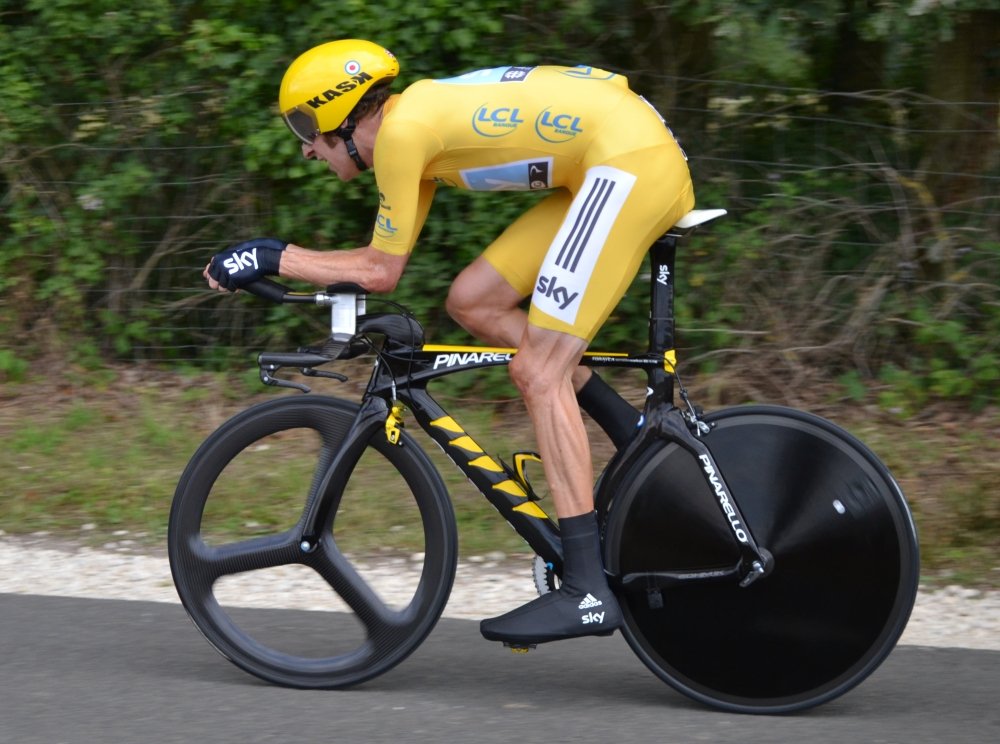 dishedwheels's tweet photo. Wonder where aero wheels came from? This article from Sheldon Brown explains https://t.co/gAZBvkUWC2 #WheelWednesday https://t.co/FEZk1Rjltu
