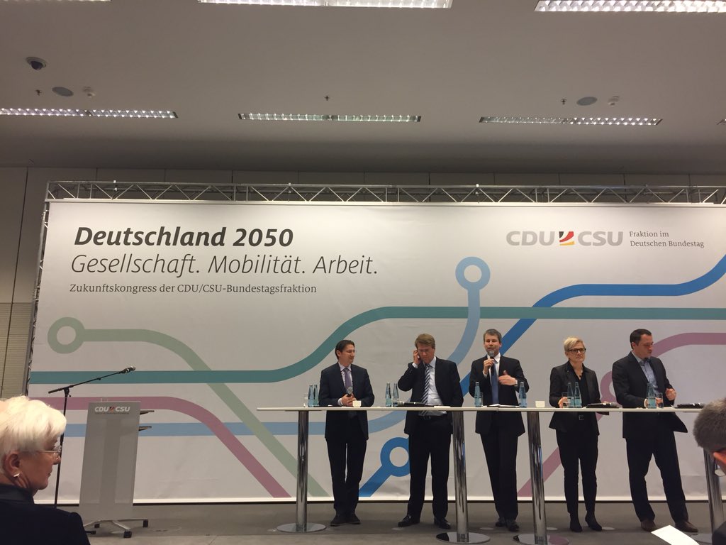 alliedrexler's tweet photo. Wie vorbereiten wir die deutschen Arbeitskräfte für die automatisierte Zukunft? #D2050 https://t.co/demsyfjllF