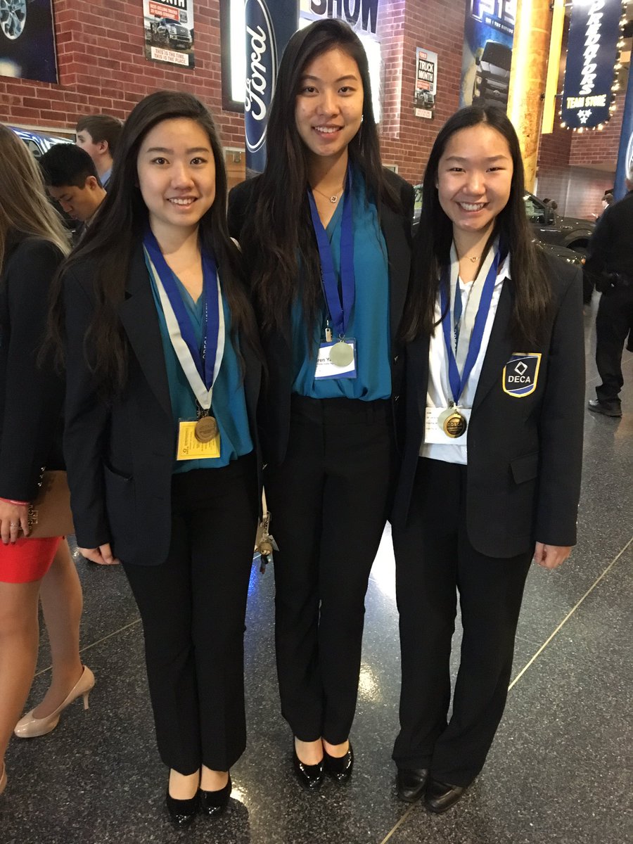 Congratulations Dulles DECA National Finalists!!