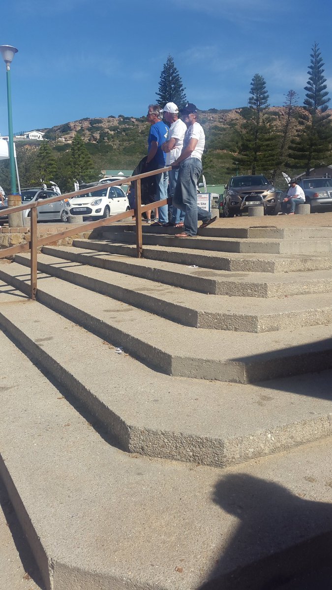 cmachelm's tweet photo. Just spotted @945Kfm @deon_bing in mosselbay https://t.co/p4qbNN3asq