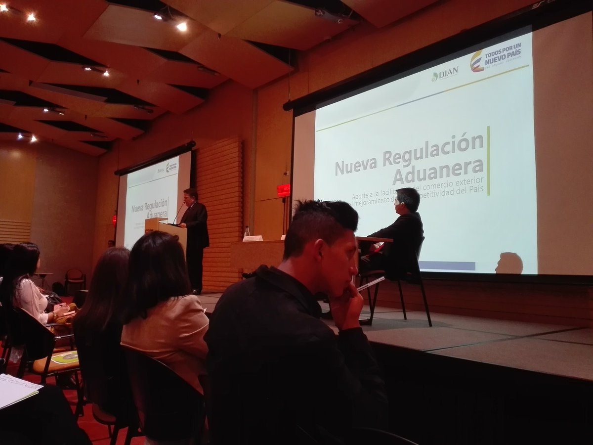 AlejoMejia2019's tweet photo. Seminario: Nueva Regulación Aduanera 
 #BoyacaExporta https://t.co/s50wCuTUYb