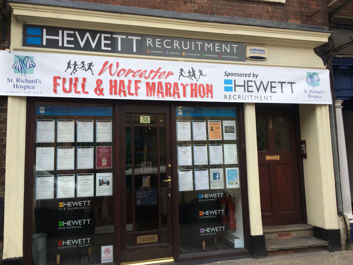 Our #WorcsMarathon banner is now up outside our office! Not long to go now... <a href="/EventsTempo/">Tempo Events</a> <a href="/StRichardsHosp/">St Richard's Hospice</a>