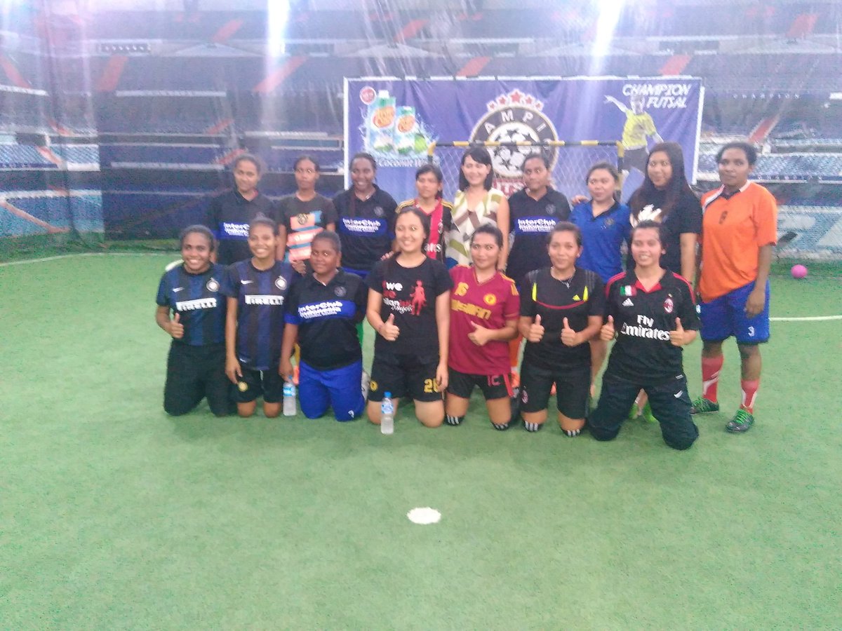 Selesai sparing futsal <a href="/AngelMI_Manado/">Angel Kawanua</a> @Internona_MDO <a href="/AngelsMI_/">Milanisti Angels</a> <a href="/MilanistiOrId/">Milanisti Indonesia</a>