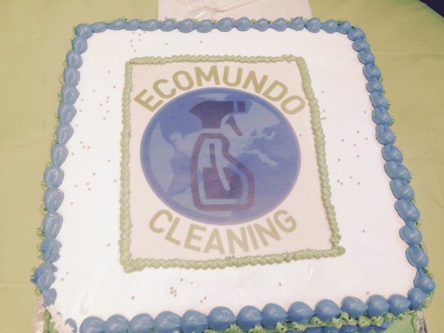 EcomundoClean's tweet photo. Happy Birthday to @EcomundoClean!  We are 4 years old this month. @NMICnyc #workercoopsnyc https://t.co/dyLoCWQ3cU