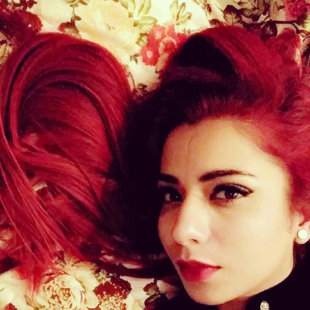JasmineSandlas's tweet photo. Red is how I feel inside 😊 https://t.co/MKu3D3AAkV