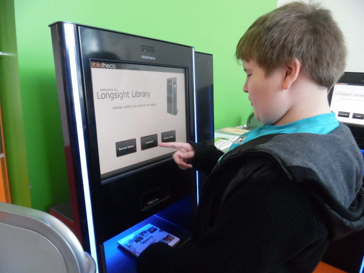 S3 enjoyed their weekly trip to <a href="/MancLibraries/">Manchester Libraries</a> this morning and have chosen their reading books for the week