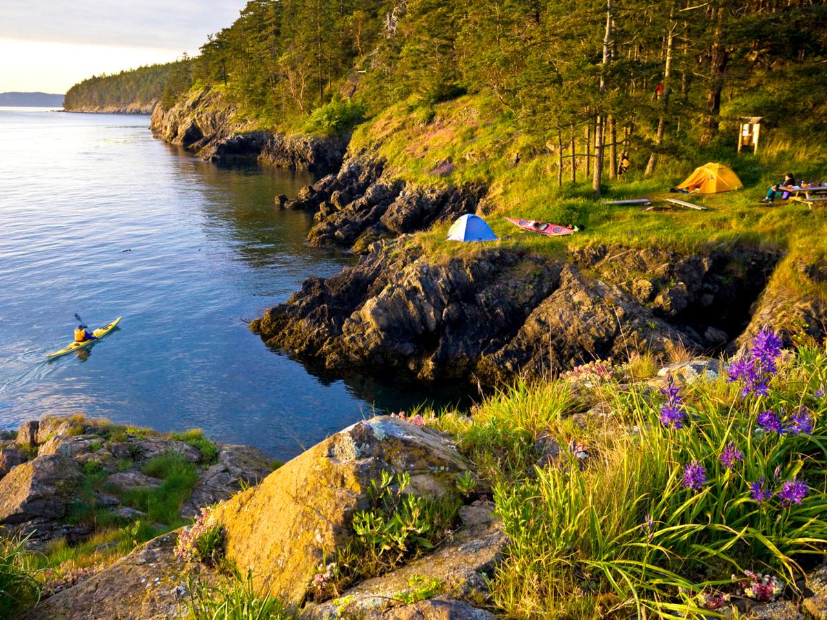 travelchannel's tweet photo. Today's #DailyEscape is from the San Juan Islands in Washington State - https://t.co/IZpLAwXmhd https://t.co/wjEDnxHe42