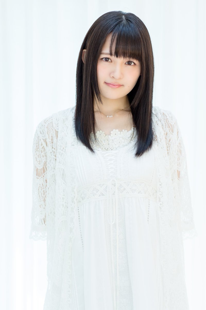 西明日香 御礼 本日の西明日香緊急記者会見をご覧頂きましてありがとうございました アーティストデビューする西明日香にご期待ください 写真は今日のオフショットとアーティスト写真です T Co W2i9ygj4kt 西明日香