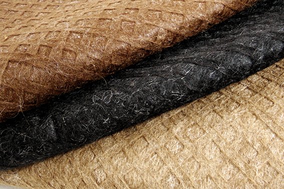 The most beautiful felt I have ever seen. 60% QMILK and 40% Alpaka.