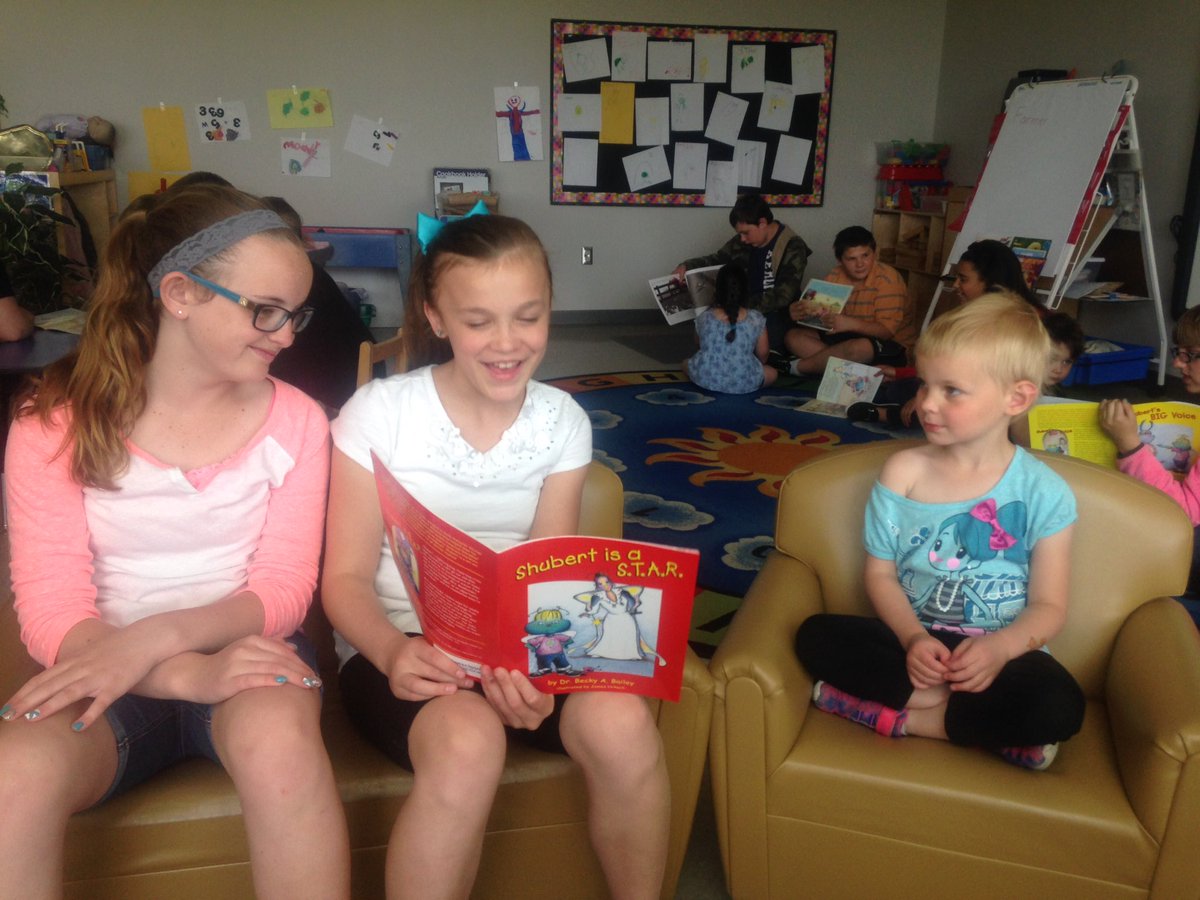 CMSCardsGrade6's tweet photo. Service learning at CMS.  Reading to Ms. Jill's preschool students!@CMSCardinals https://t.co/Fl7UeZfTlg