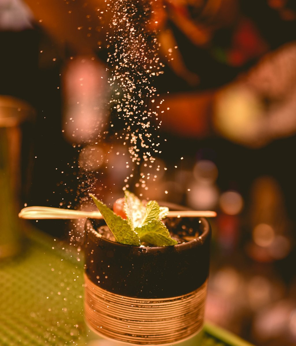 Beachcomberldn's tweet image. You're making too many sober decisions. Kind regards, #tiki. 🍹🌴🗿🎲☀️