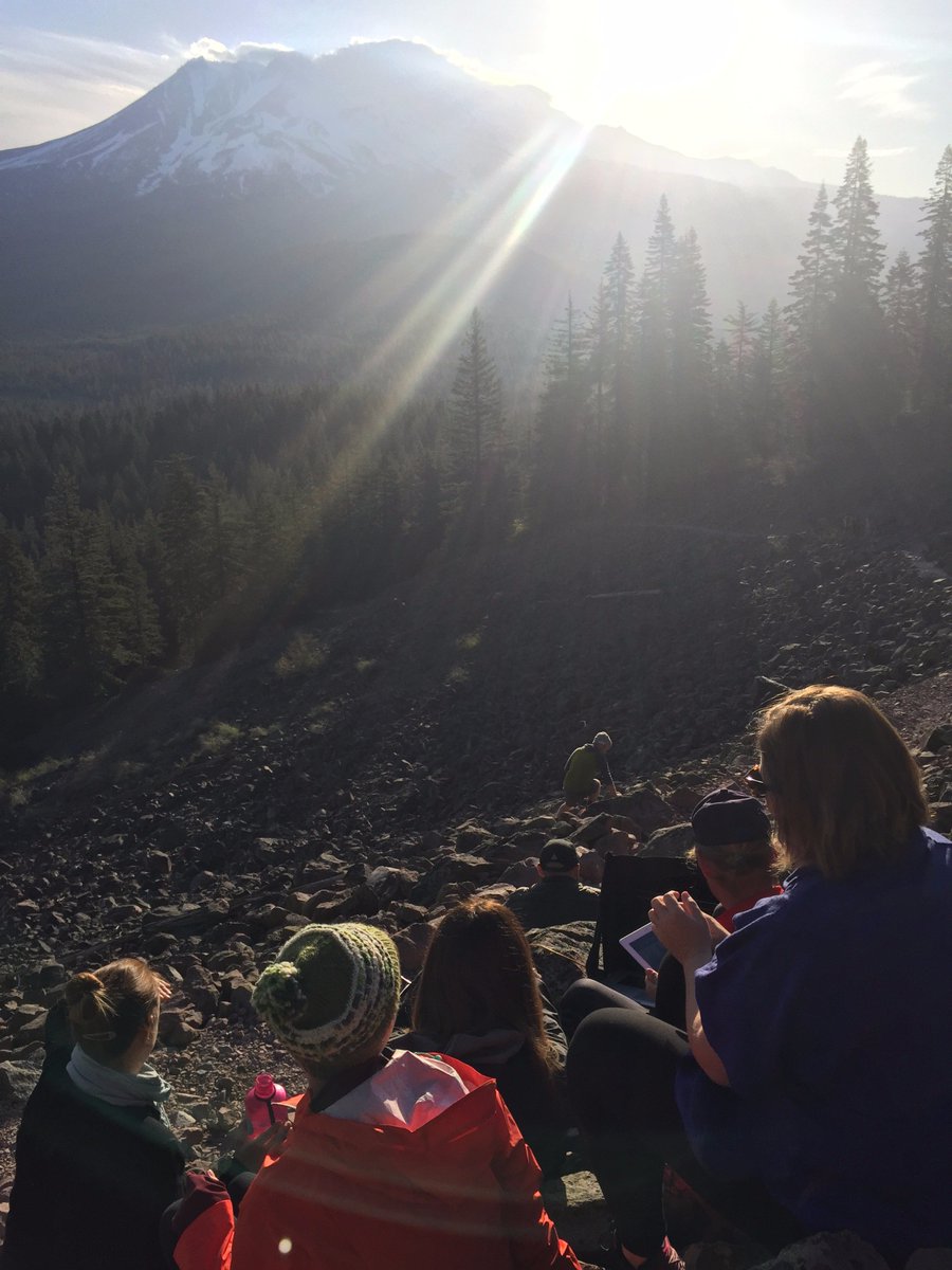 Beautiful morning on Mount Shasta with @merrelloutside, <a href="/AndrewMaguire/">ANDREW MAGUIRE PHOTO</a>, and <a href="/AvosandCocos/">Avocados & Coconuts</a>!