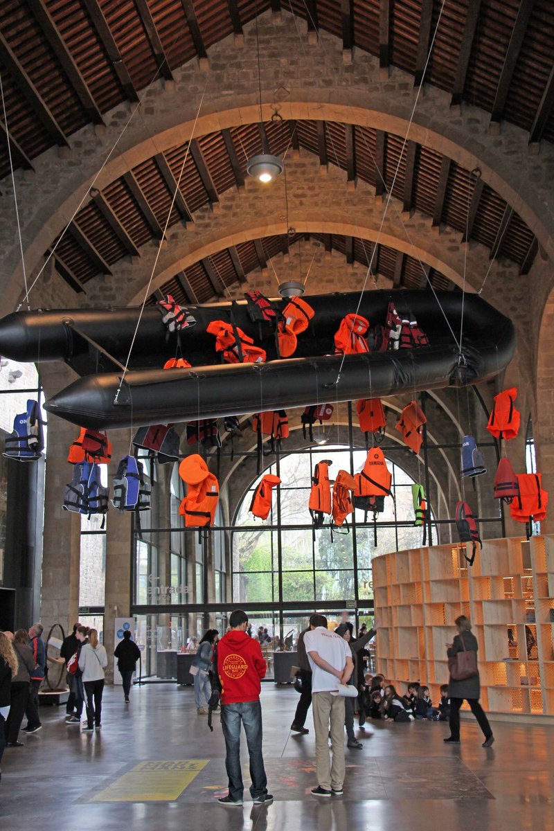 campsoscar's tweet photo. El mejor lugar para dejar un pedazo de Lesbos; el @MuseuMaritim para que nadie se olvide de lo que ya no es noticia https://t.co/U8HXLFPA5r