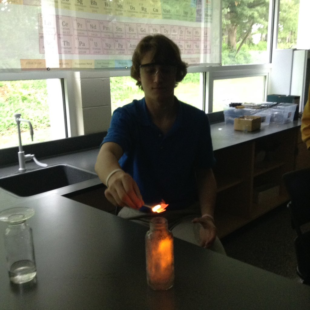 KheriatyChem's tweet photo. @vianneygriffins Calm, cool and collected as he ignites his hydrogen gas. #talontech https://t.co/6At6CahFbN