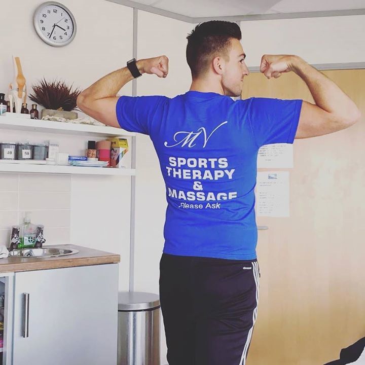 Varneygreenphys's tweet photo. Tom has got his guns out again modelling the new Mike Varney Physiotherapy t-shirts! What do you think? #2ticketsto… https://t.co/ZIzxc6V8lx