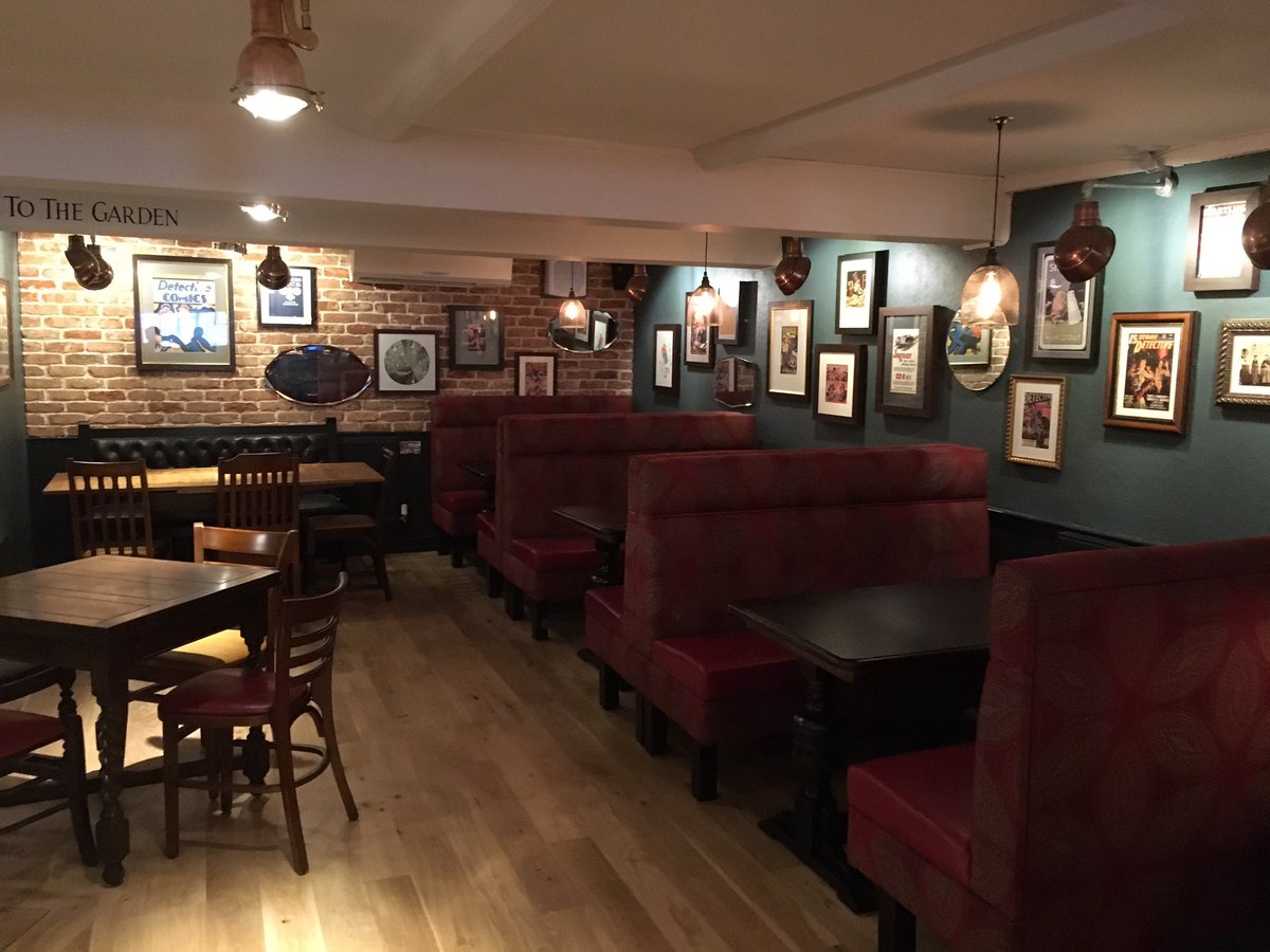 davetreetop's tweet photo. Castles latest addition! The Dew Drop Inn https://t.co/OXnTiHwnhC