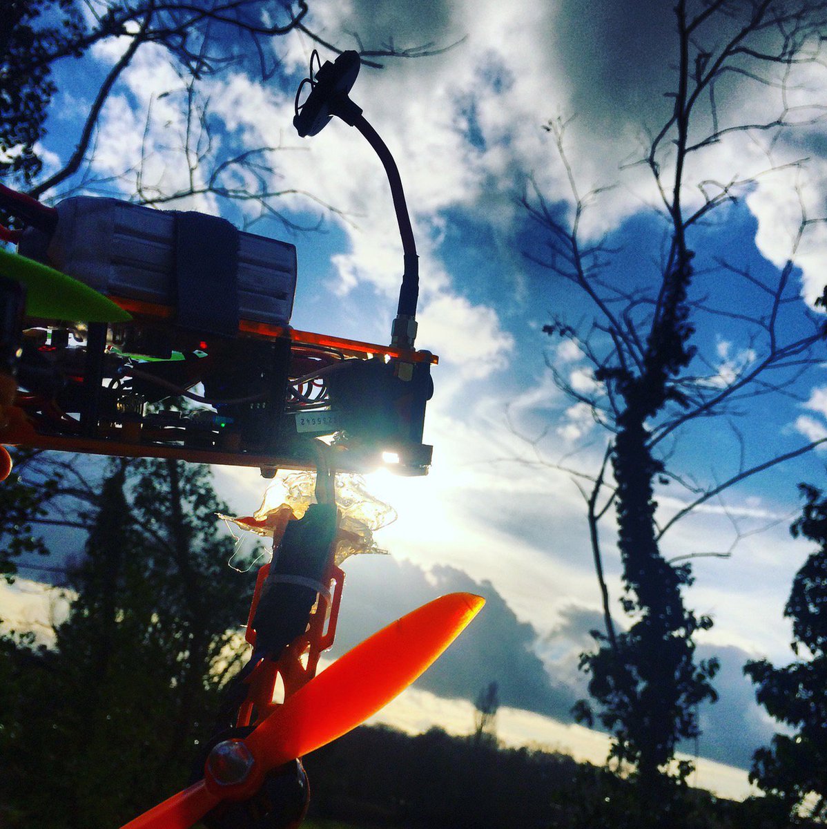 Drone_Indoor's tweet photo. #Drone outdoor for today, end by a #crash ! #fpv #drones #crash2016 #quadcopter #fly #sky #fast https://t.co/F6i034Mfww