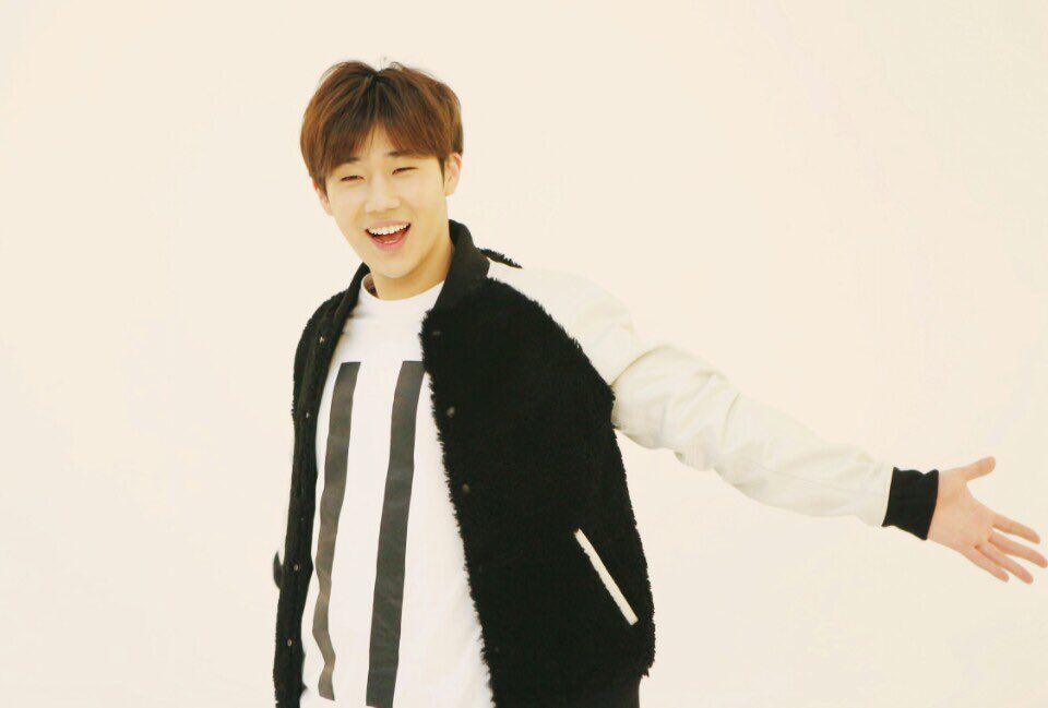 [#INFINITE] 오!늘!은! #인피니트 대장 #성규 군의 생일입니다🎉💕  #성규 군을 위한 더 많은 사랑이 담긴 축하글을 남기러 가 보실까요↗️😍 ▶cafe.daum.net/infinite7 #생일이라규