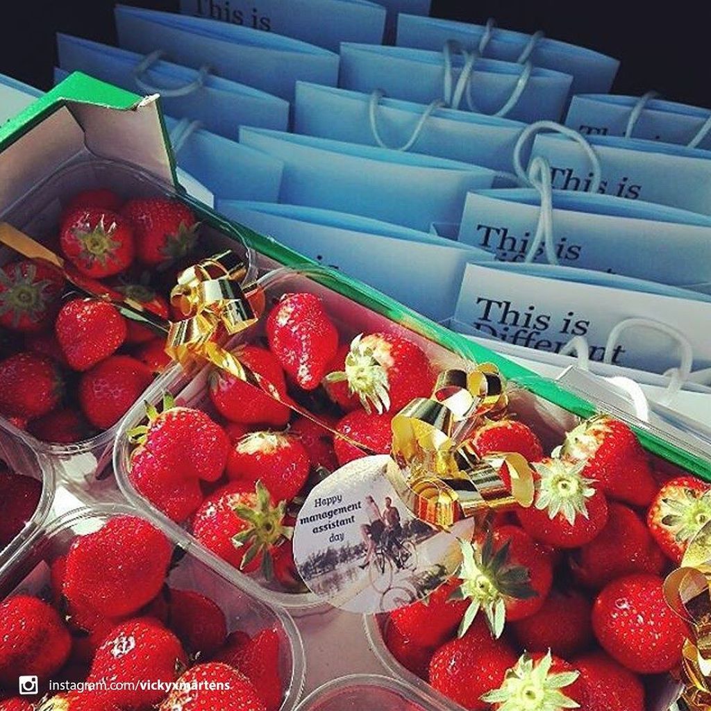 DifferentHotels's tweet photo. Different Hotels spoiled the management assistants! 🍓 repost: @vickyxmartens #managementas… https://t.co/x9YkchPsS0 https://t.co/SgHHjGTwkg
